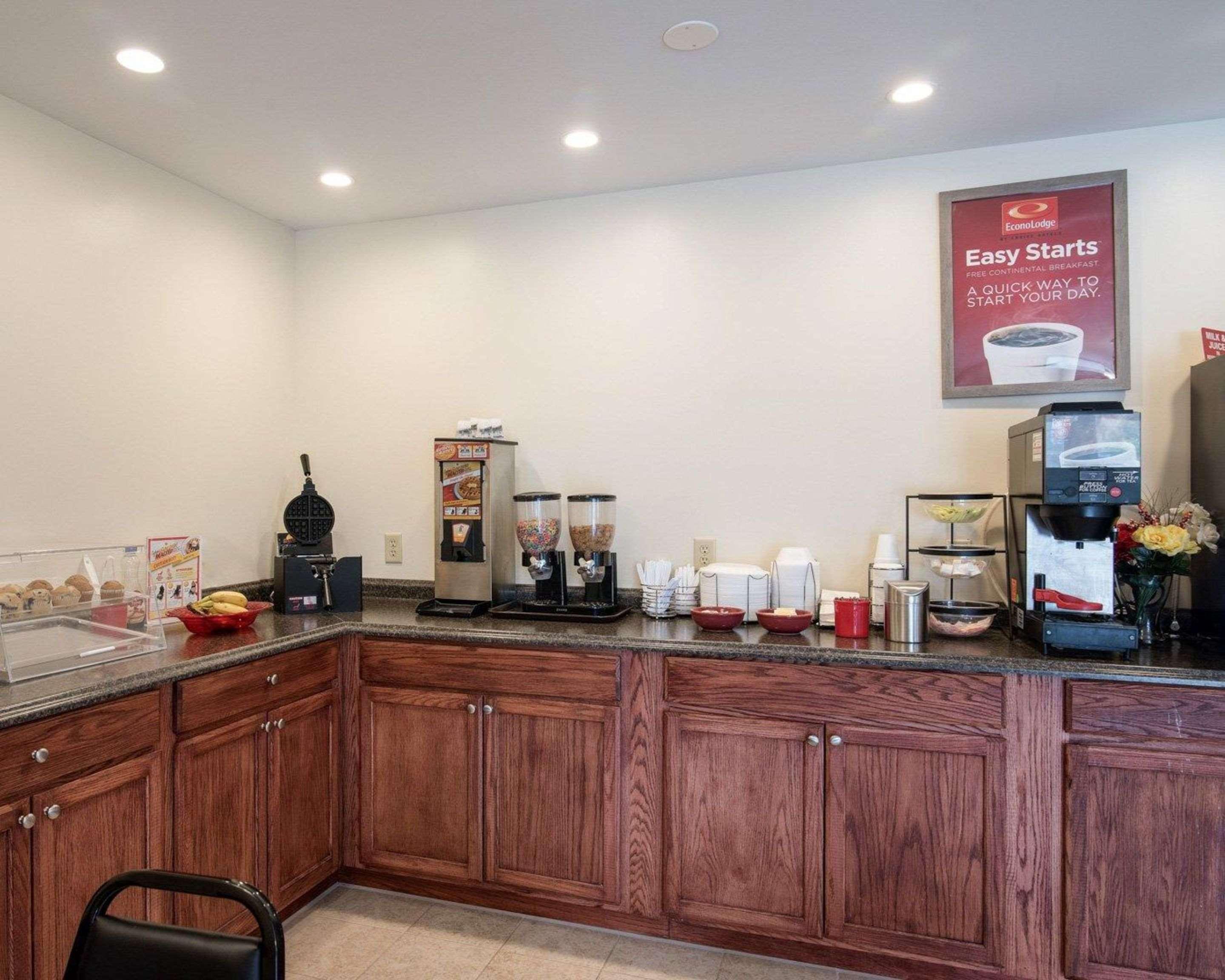 Econo Lodge Inn & Suites Canandaigua Dış mekan fotoğraf