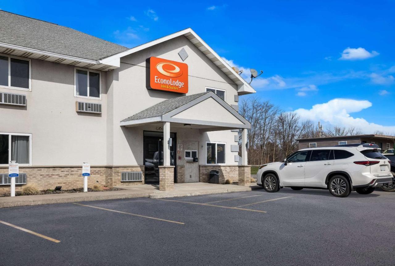 Econo Lodge Inn & Suites Canandaigua Dış mekan fotoğraf
