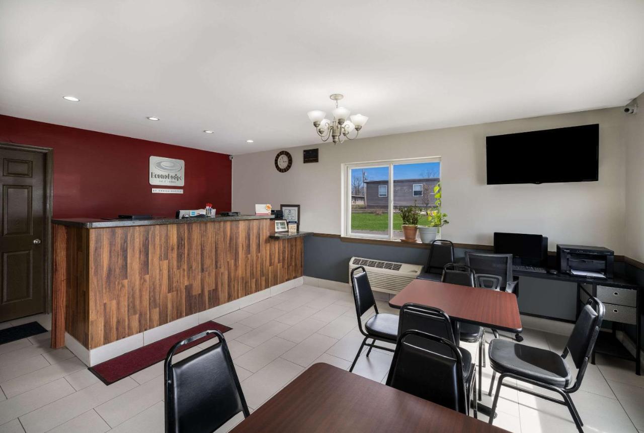 Econo Lodge Inn & Suites Canandaigua Dış mekan fotoğraf