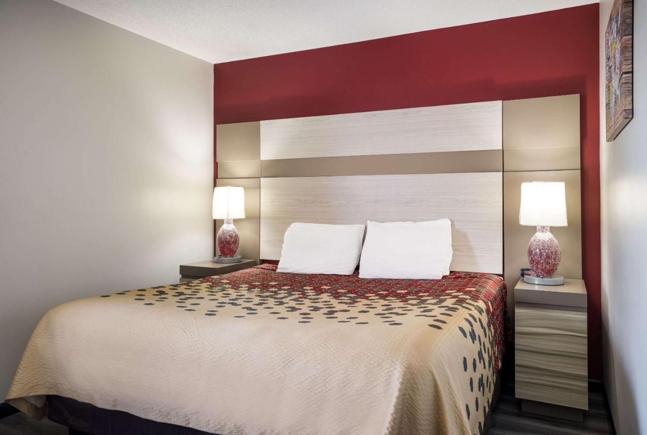 Econo Lodge Inn & Suites Canandaigua Dış mekan fotoğraf