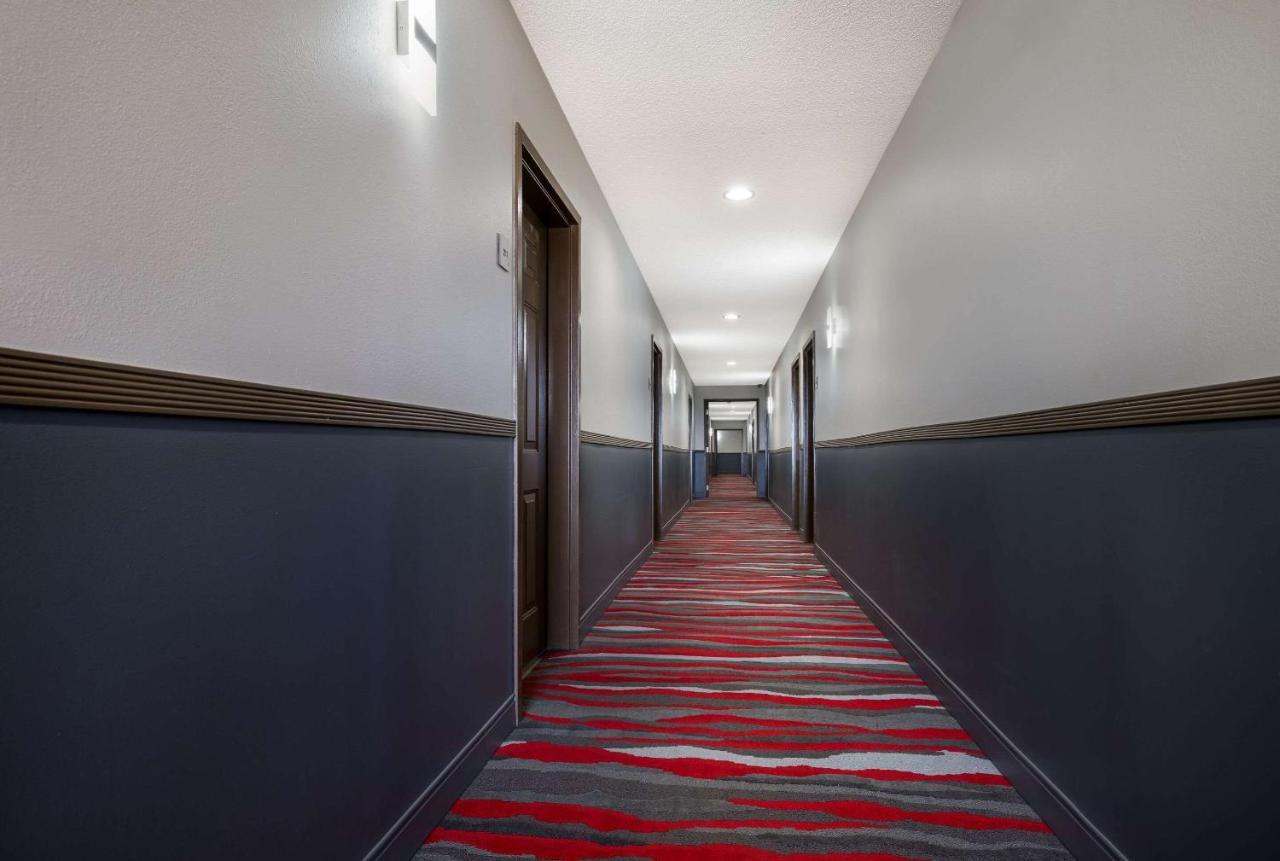 Econo Lodge Inn & Suites Canandaigua Dış mekan fotoğraf