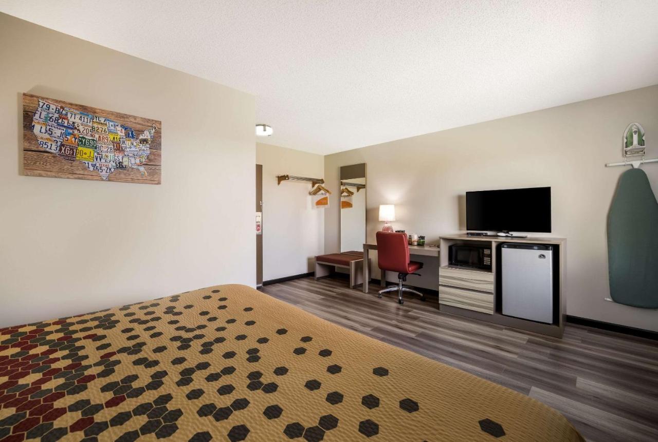 Econo Lodge Inn & Suites Canandaigua Dış mekan fotoğraf