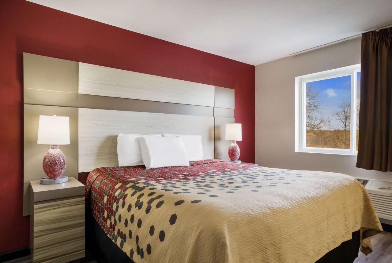Econo Lodge Inn & Suites Canandaigua Dış mekan fotoğraf