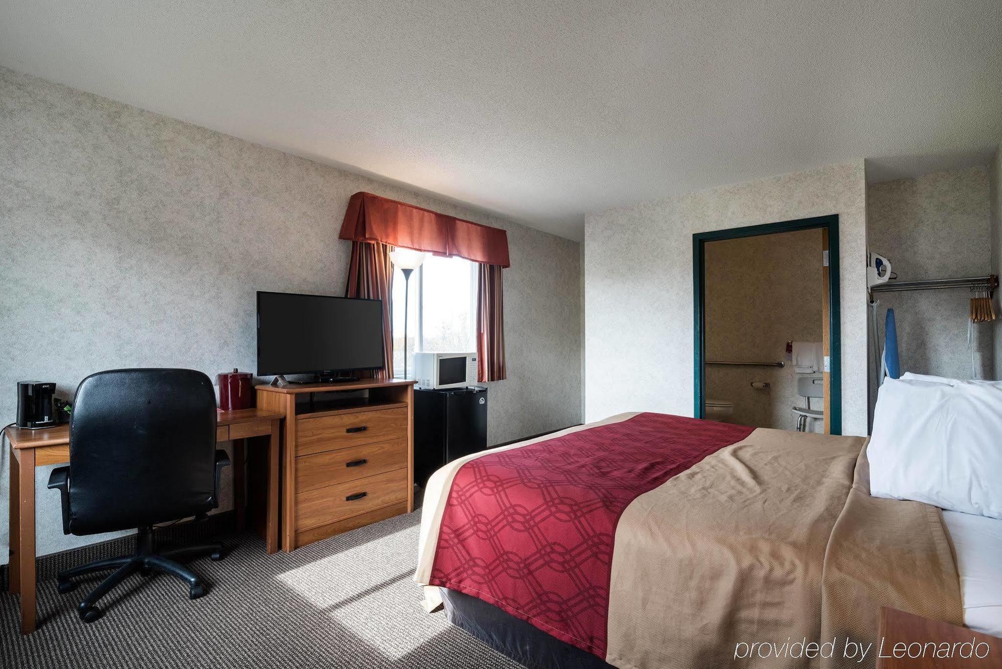 Econo Lodge Inn & Suites Canandaigua Dış mekan fotoğraf